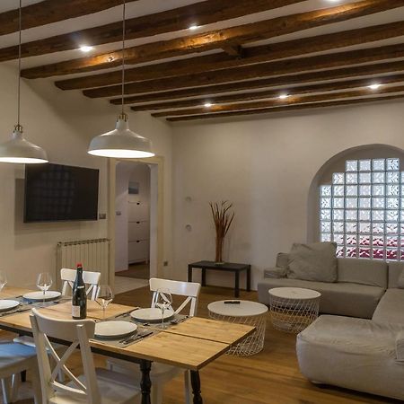 Casa Vacanze Hadithi, tra Le Rive e Piazza Unità Trieste Esterno foto