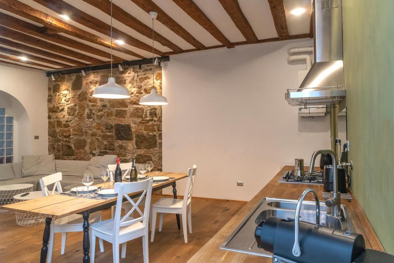 Casa Vacanze Hadithi, tra Le Rive e Piazza Unità Trieste Esterno foto